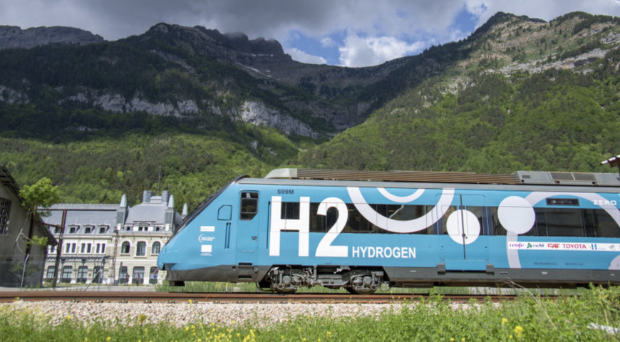 Toyota: FCH2Rail - el primer tren de hidrógeno se ha puesto a prueba en la red ferroviaria española